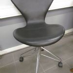 665 1381 SWIVEL CHAIR